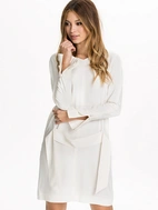 Clementine Dress Anna testar lite längre namn